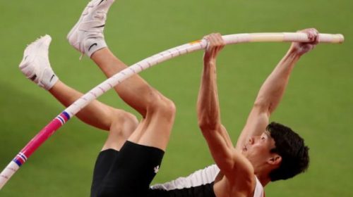 Atletas olímpicos: El coreano que clasificó a Tokio2020 con una garrocha prestada